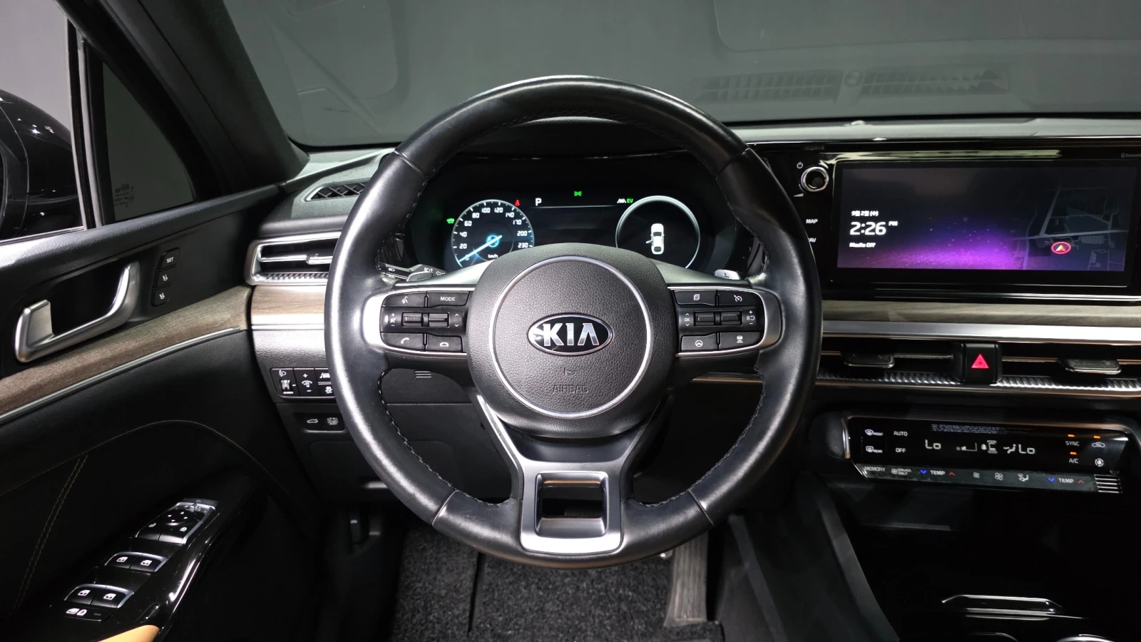 Kia K5 Signature Hybrid, снимка 12 - Автомобили и джипове - 56011033