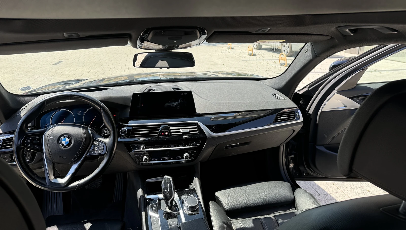 BMW 540 i xDrive Touring | HUD | 360  | Масаж | Панорама, снимка 10 - Автомобили и джипове - 56166635
