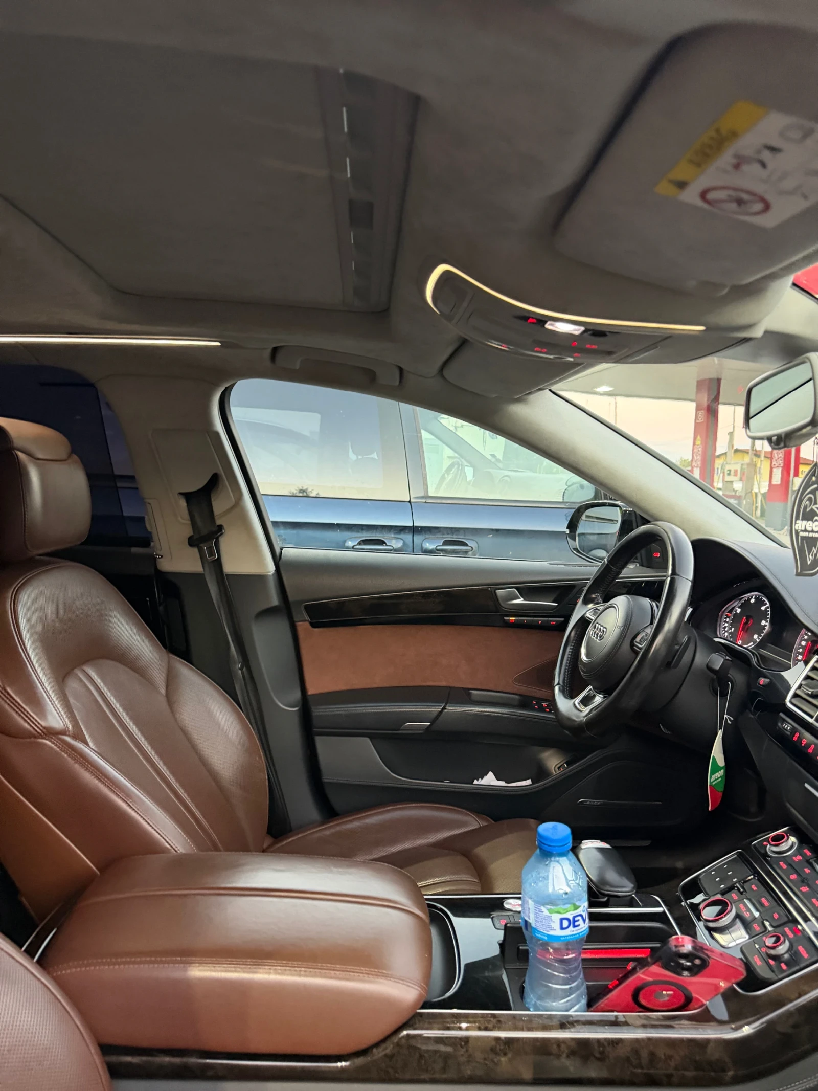 Audi A8 4.2TDI/LONG/CERAMIC/3xTV/МАСАЖ/ВАКУМ, снимка 15 - Автомобили и джипове - 56299014