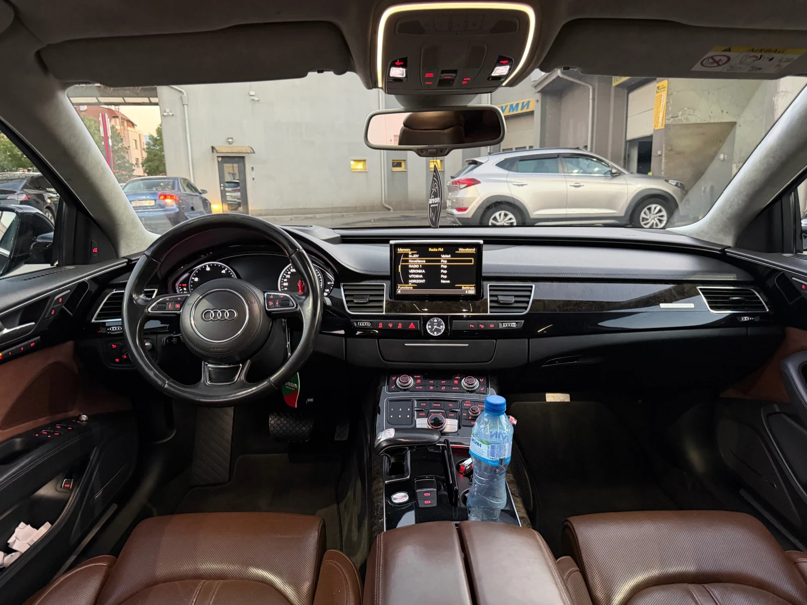 Audi A8 4.2TDI/LONG/CERAMIC/3xTV/МАСАЖ/ВАКУМ, снимка 14 - Автомобили и джипове - 56299014
