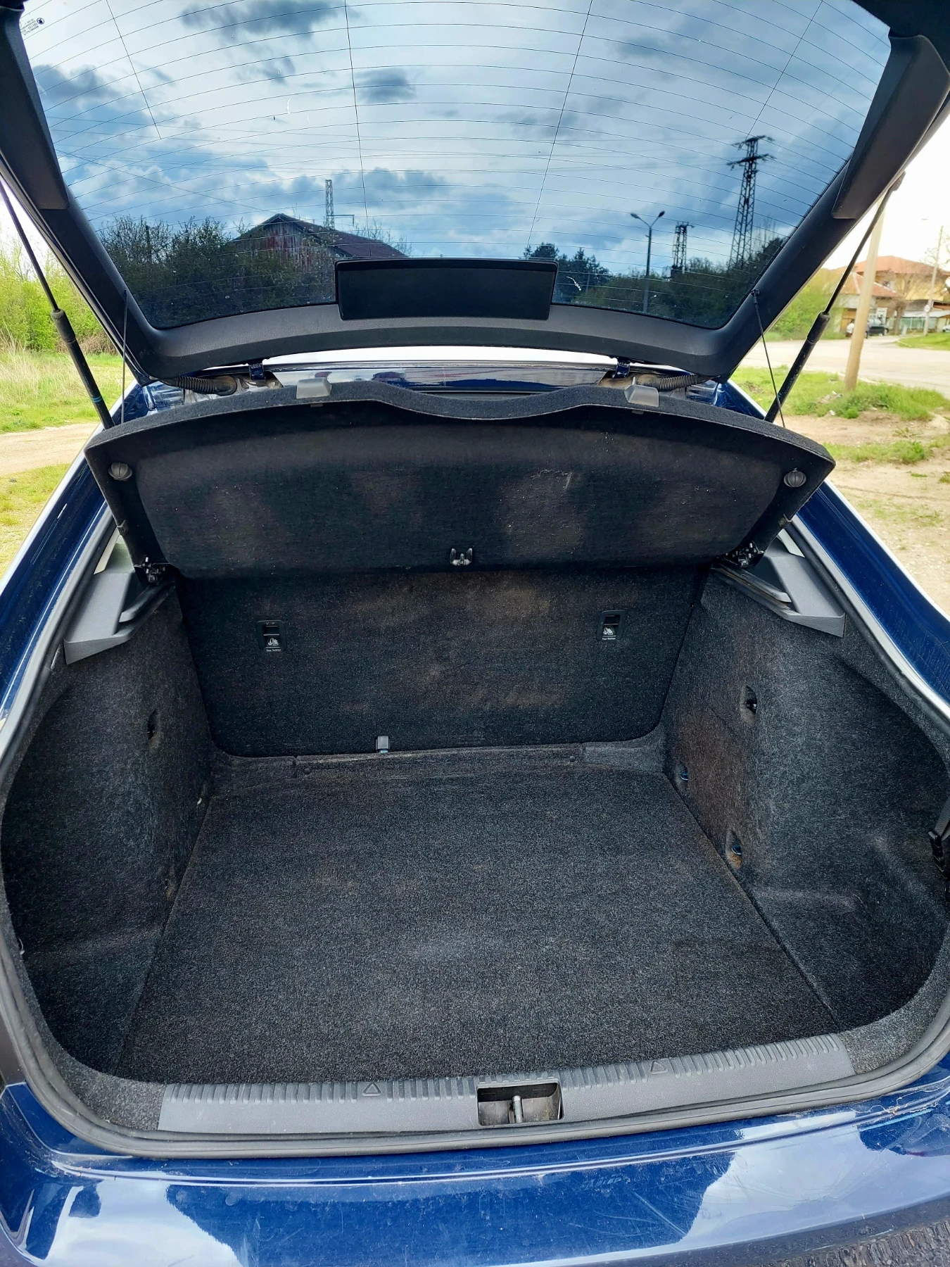 Skoda Octavia 1.6 TDI, снимка 3 - Автомобили и джипове - 56632313