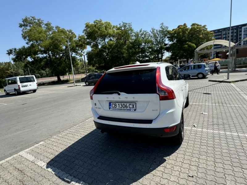 Volvo XC60 D5, снимка 2 - Автомобили и джипове - 48266086