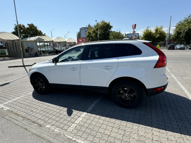 Volvo XC60 D5, снимка 3 - Автомобили и джипове - 48266086