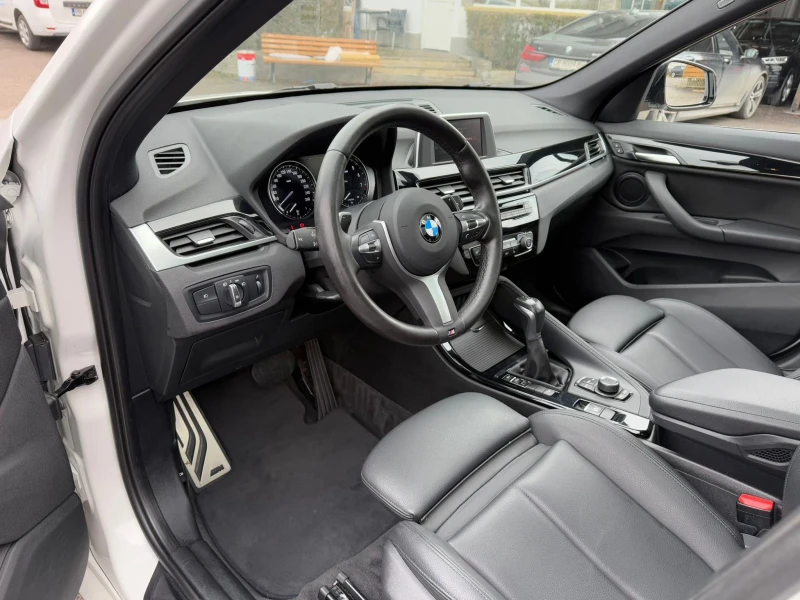 BMW X1 28i xDrive M-Pack, снимка 9 - Автомобили и джипове - 48304584