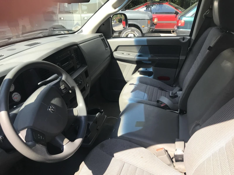 Dodge RAM 1500 4.7 V8, снимка 5 - Автомобили и джипове - 52498464
