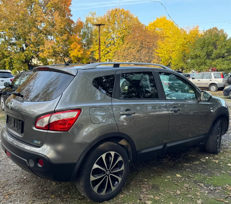Nissan Qashqai Италия, снимка 11 - Автомобили и джипове - 52002842