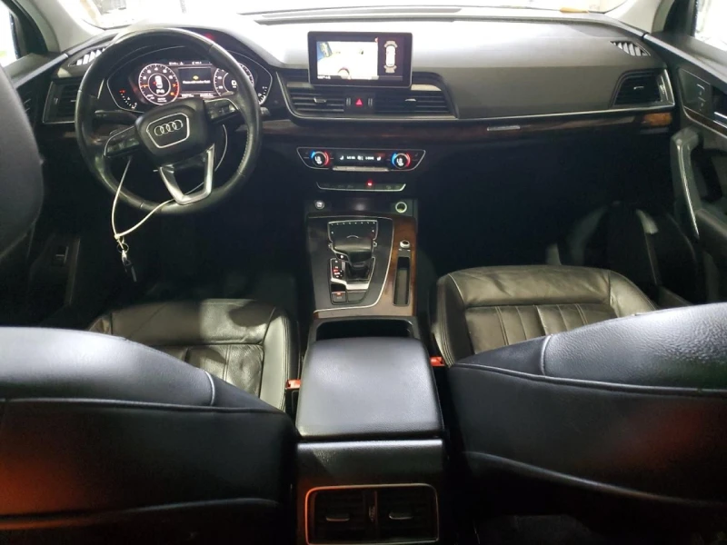 Audi Q5, снимка 8 - Автомобили и джипове - 52728183