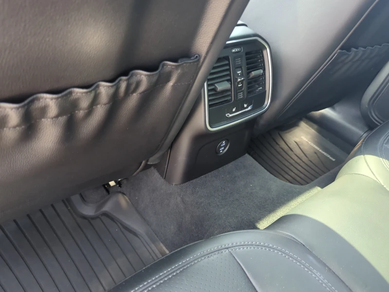 Porsche Macan * * CARFAX * * АВТО КРЕДИТ * * , снимка 12 - Автомобили и джипове - 52817110