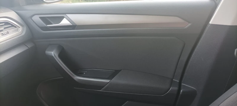 VW T-Roc 2.0TDI 100КМ-Напълно Обслужена, снимка 7 - Автомобили и джипове - 52855599