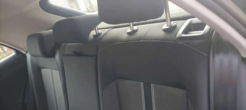 VW T-Roc 2.0TDI 100КМ-Напълно Обслужена, снимка 6 - Автомобили и джипове - 52855599