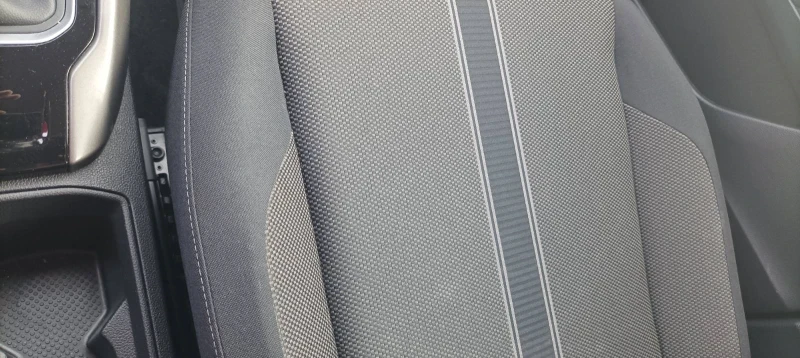 VW T-Roc 2.0TDI 100КМ-Напълно Обслужена, снимка 8 - Автомобили и джипове - 52855599