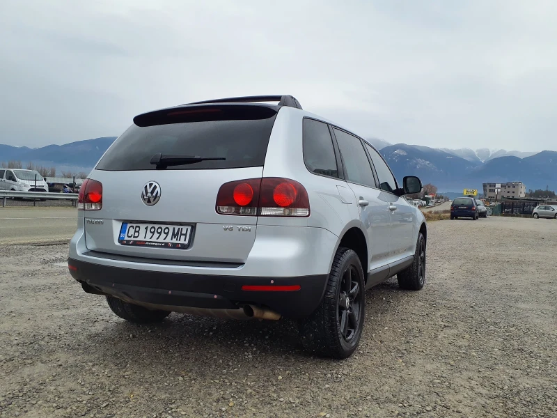VW Touareg 3.0TDI-225 к.с 196000км, снимка 3 - Автомобили и джипове - 53269259