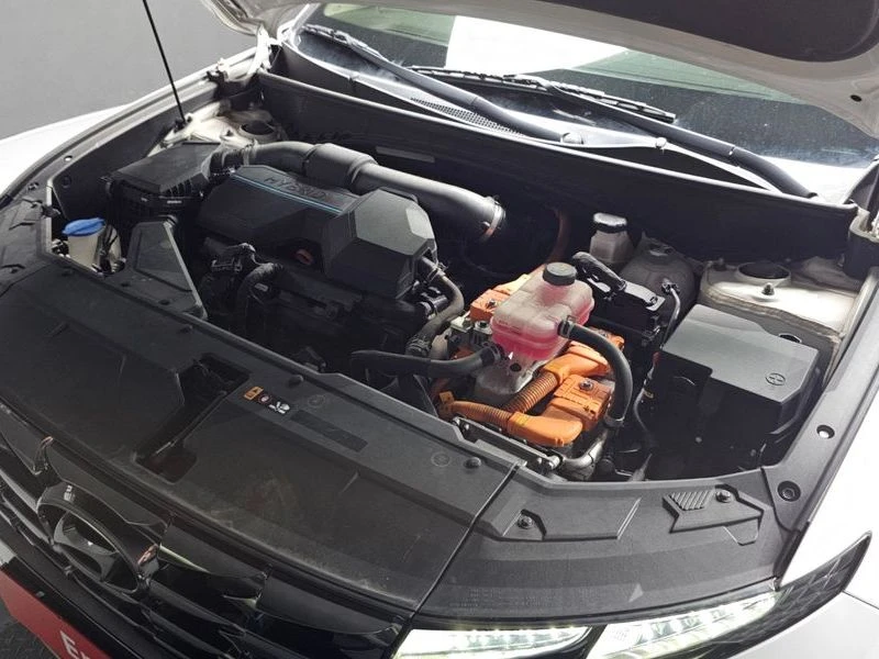 Hyundai Tucson Inspiration 2WD| 230к.с.| ВКЛ.ТЕХНОТЕСТ, снимка 6 - Автомобили и джипове - 55612684