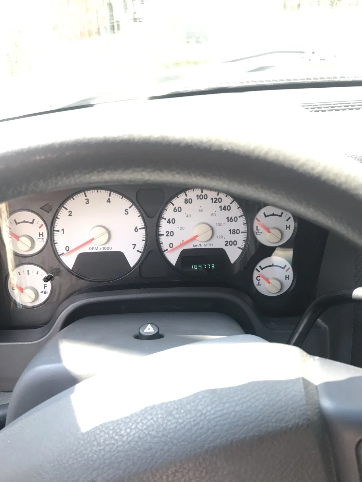 Dodge RAM 1500 4.7 V8 - изображение 6