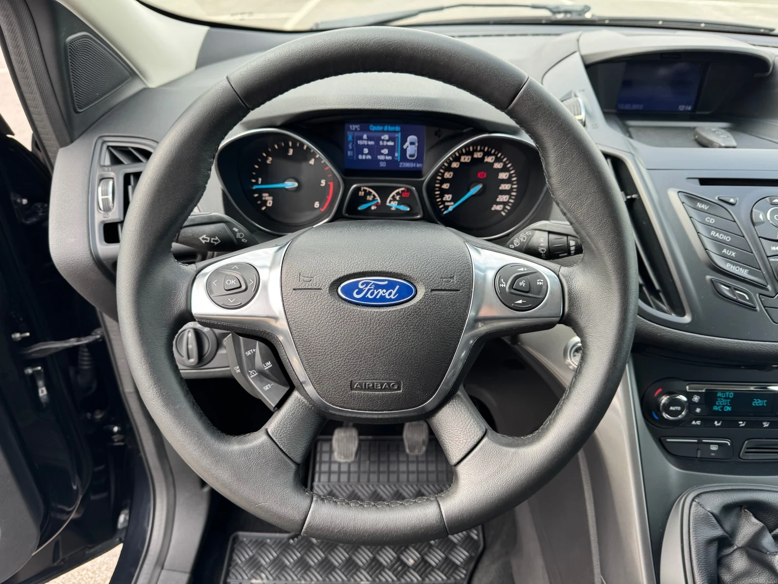Ford Kuga 2.0 TDCI 140 h.p. - 2WD - TITANIUM  - изображение 10