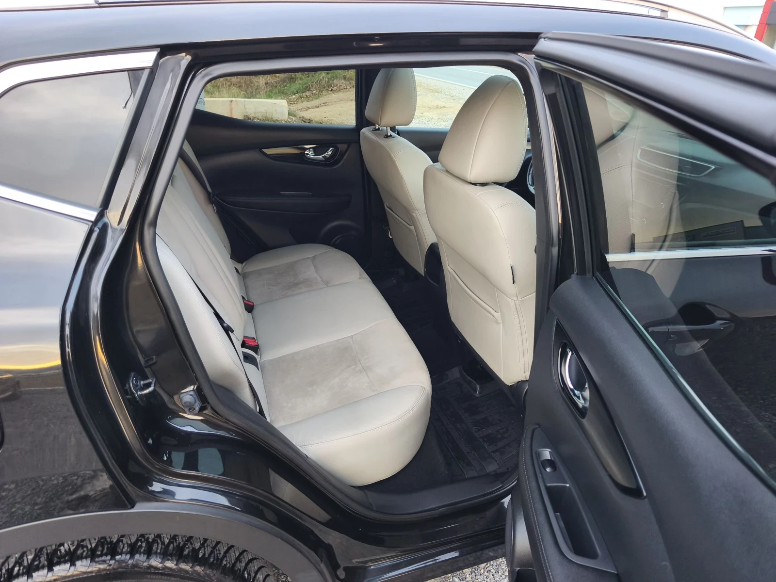 Nissan Qashqai Tekna 1.2DIG-T Automatic camera360  | Mobile.bg   10