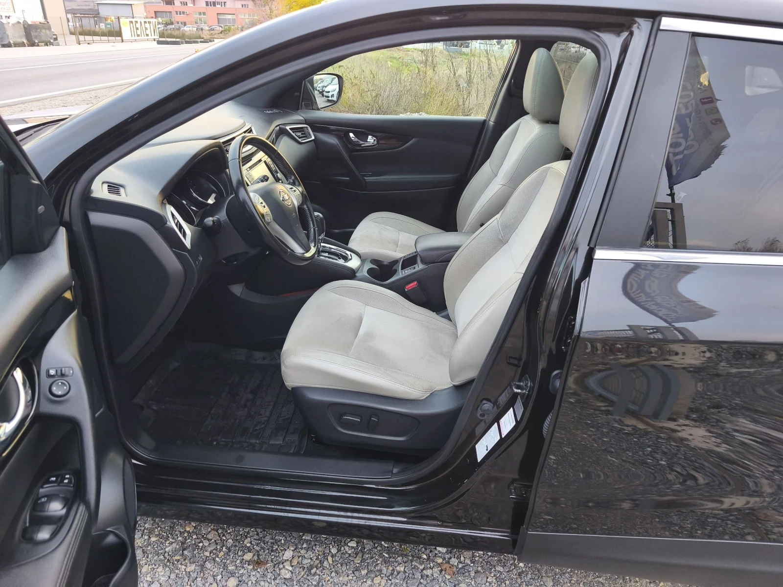 Nissan Qashqai Tekna 1.2DIG-T Automatic camera360  | Mobile.bg   12