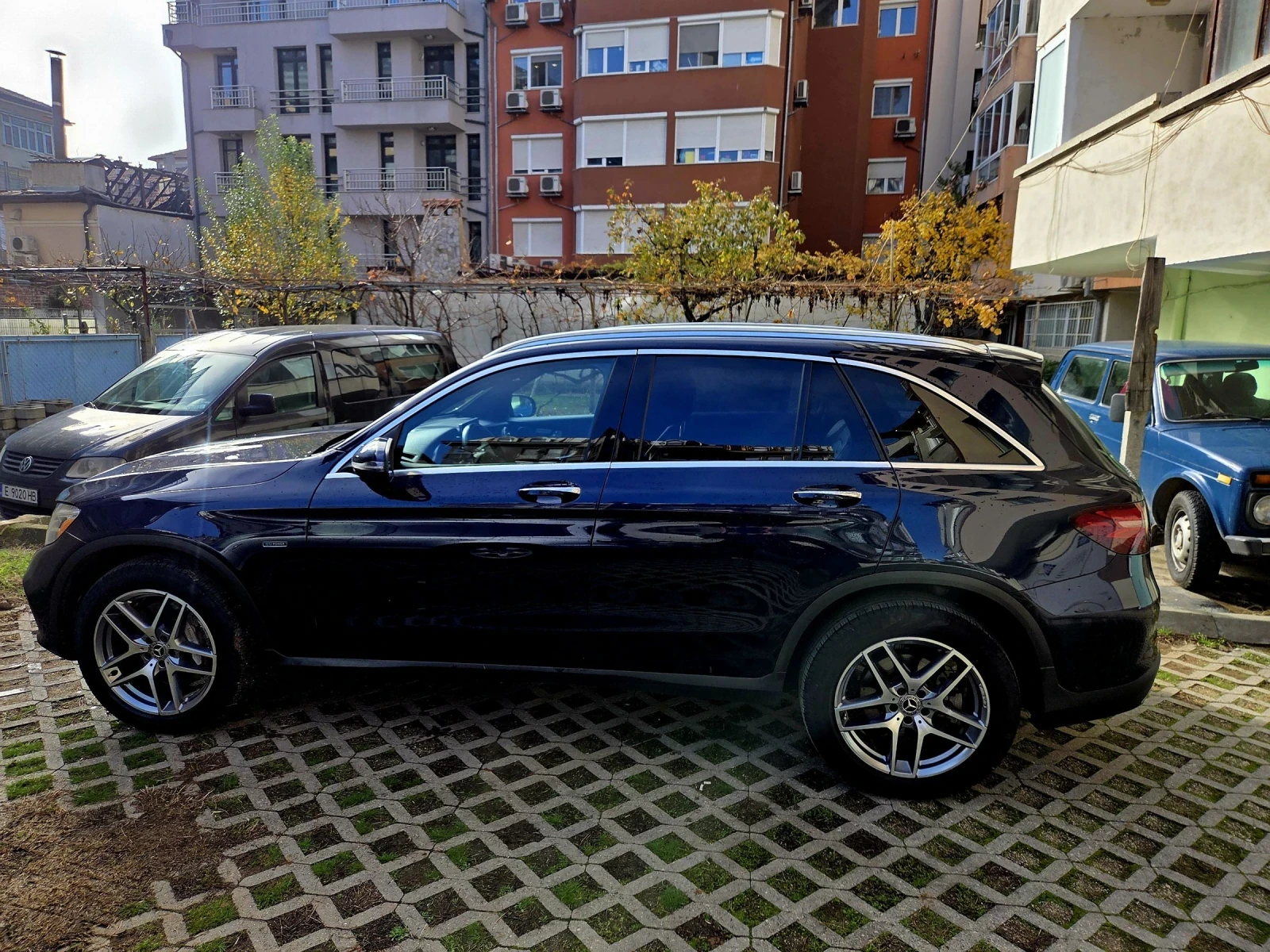 Mercedes-Benz GLC 350  PLUG IN HYBRID INDIVIDUAL AMG FULL OPTION  | Mobile.bg   4