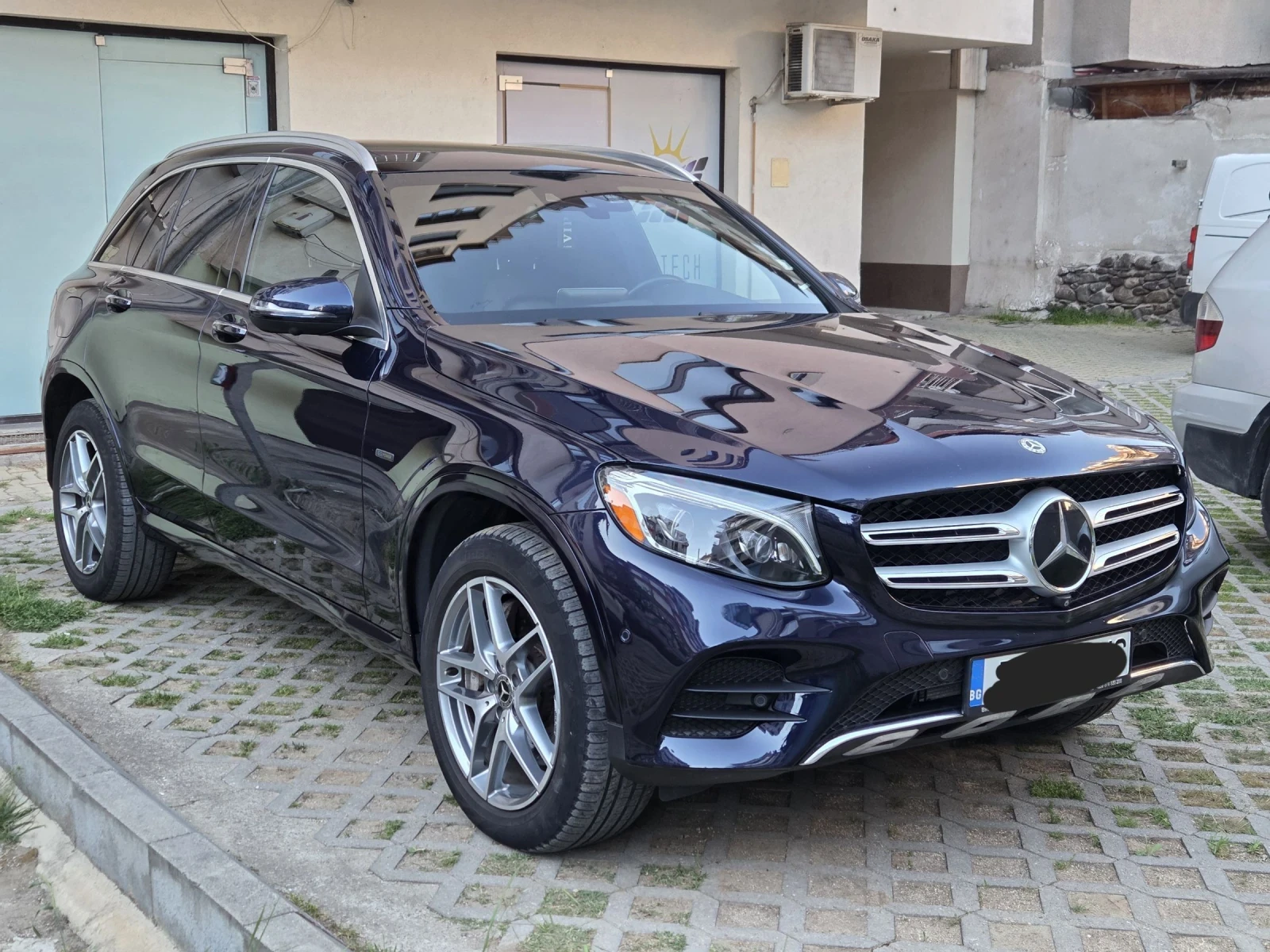 Mercedes-Benz GLC 350  PLUG IN HYBRID INDIVIDUAL AMG FULL OPTION 