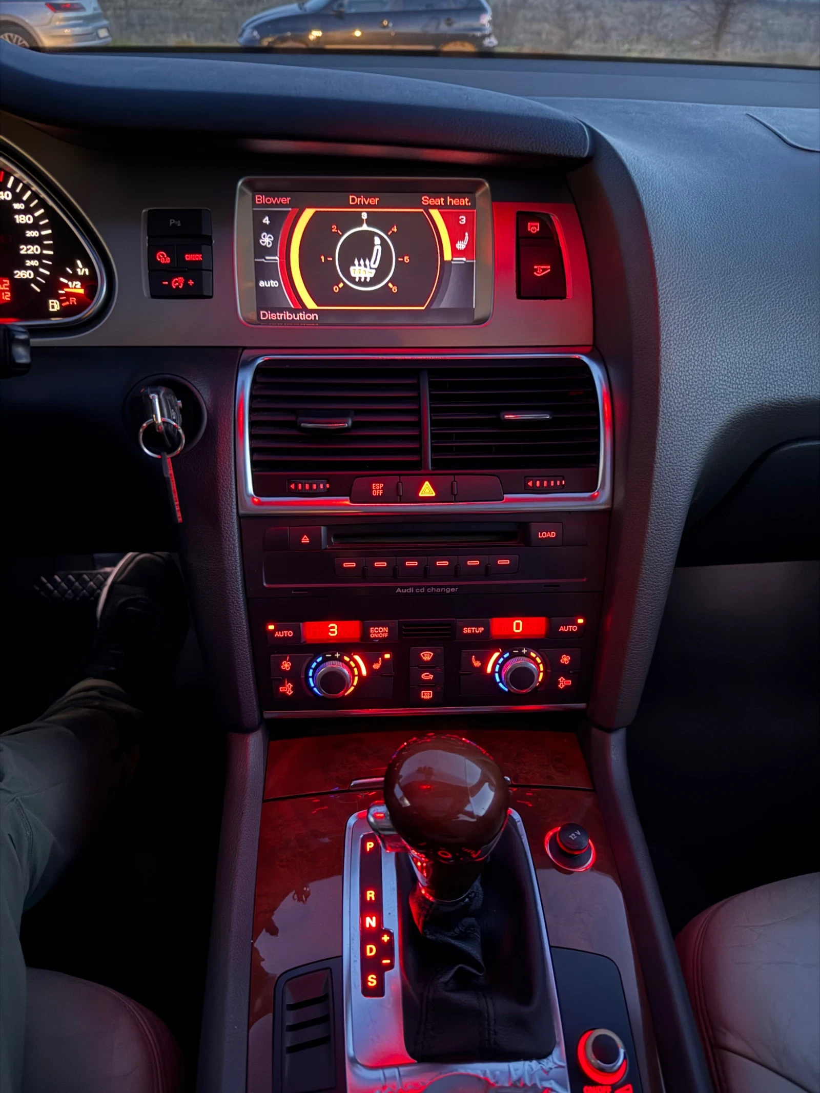 Audi Q7 3.0 TDI 7 МЕСТА 6+ 1 ЛИЗИНГ/БАРТЕР, снимка 16 - Автомобили и джипове - 53803108