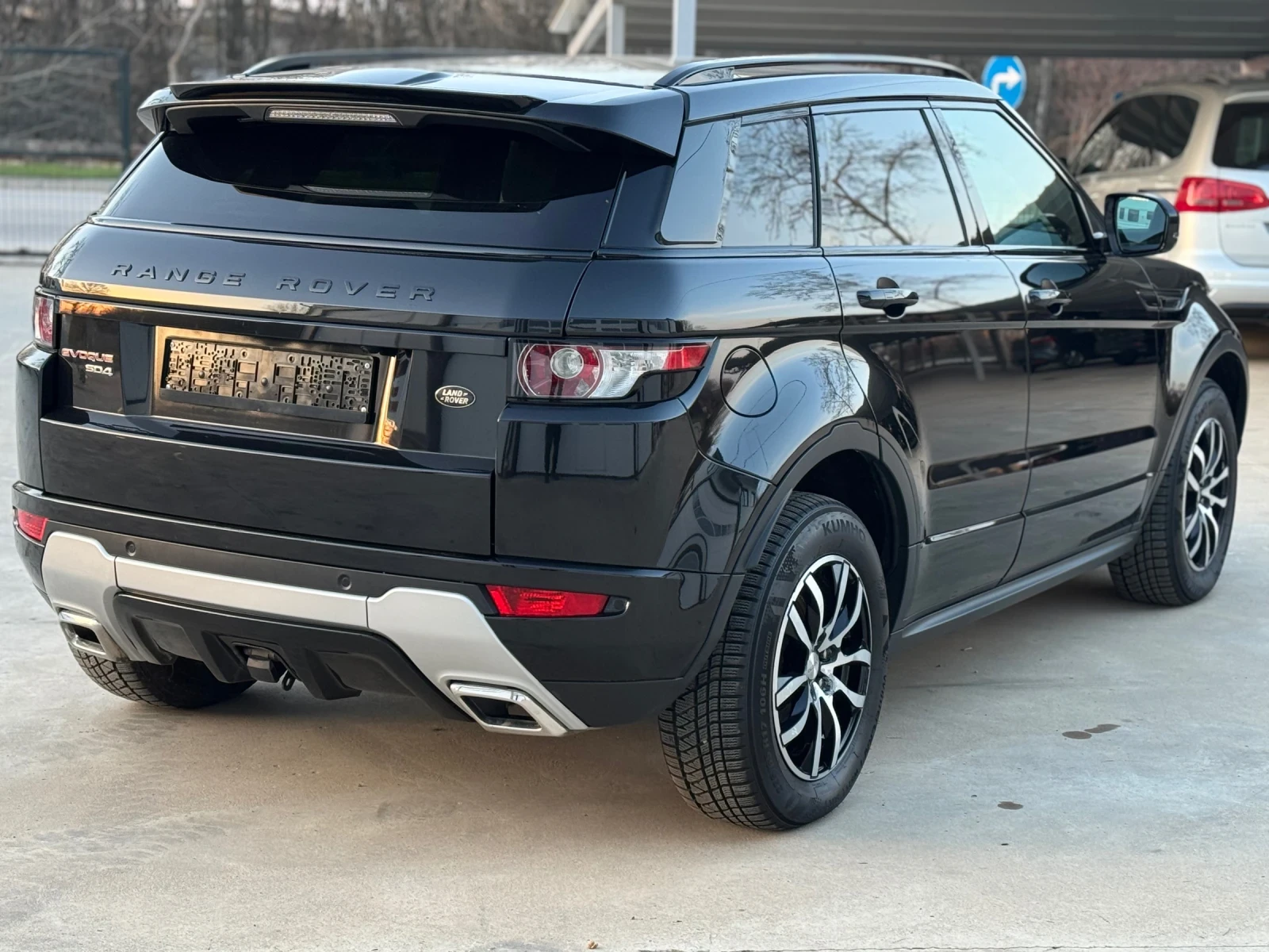 Land Rover Range Rover Evoque * DYNAMIC* SD4-190ks* MERIDIAN* 4x4* , снимка 5 - Автомобили и джипове - 53840311