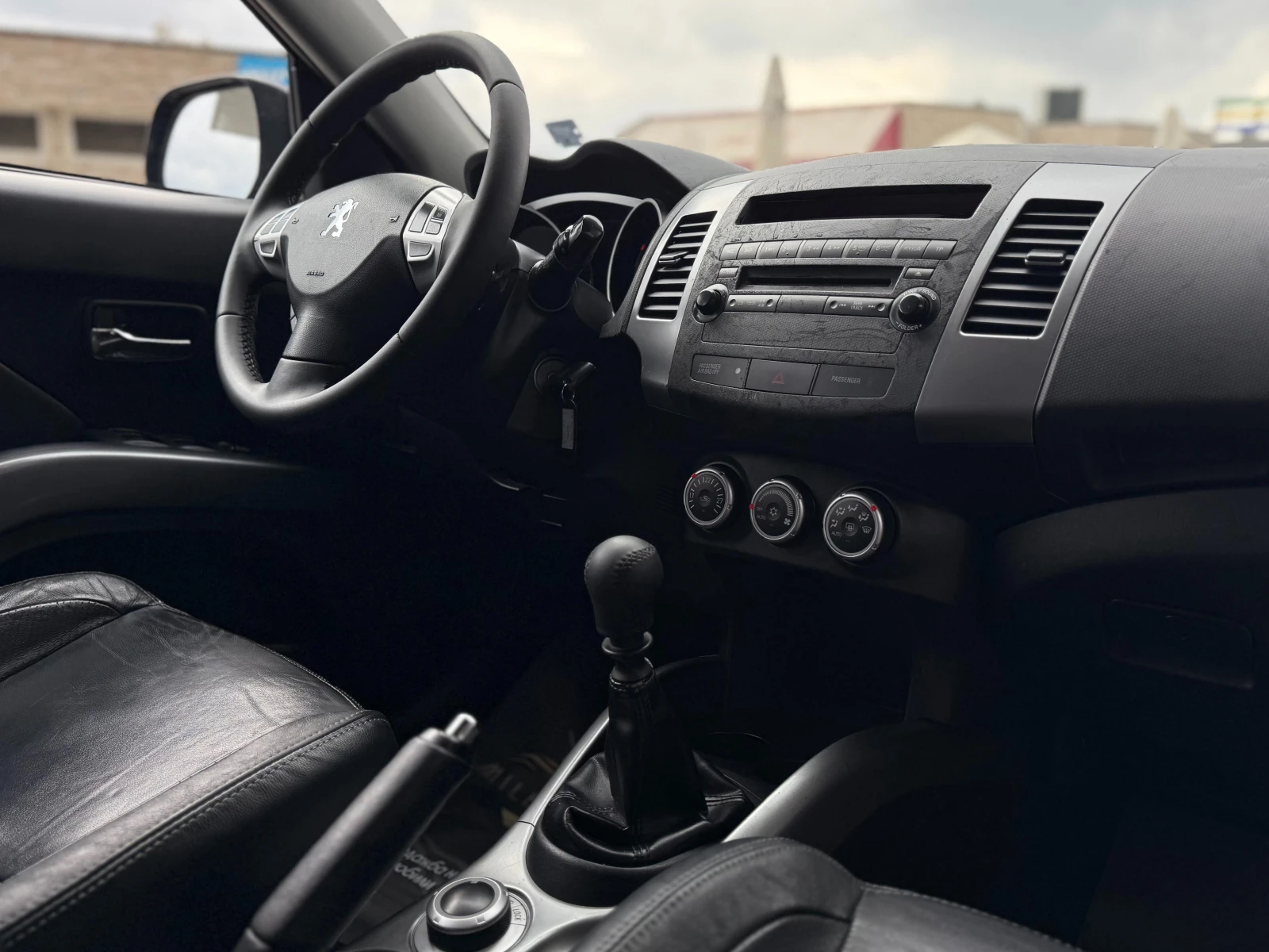 Peugeot 4007 6 ������ ��������/2.2HDI 156�.�. 4�4/7 ������/���� | Mobile.bg � ����������� 10