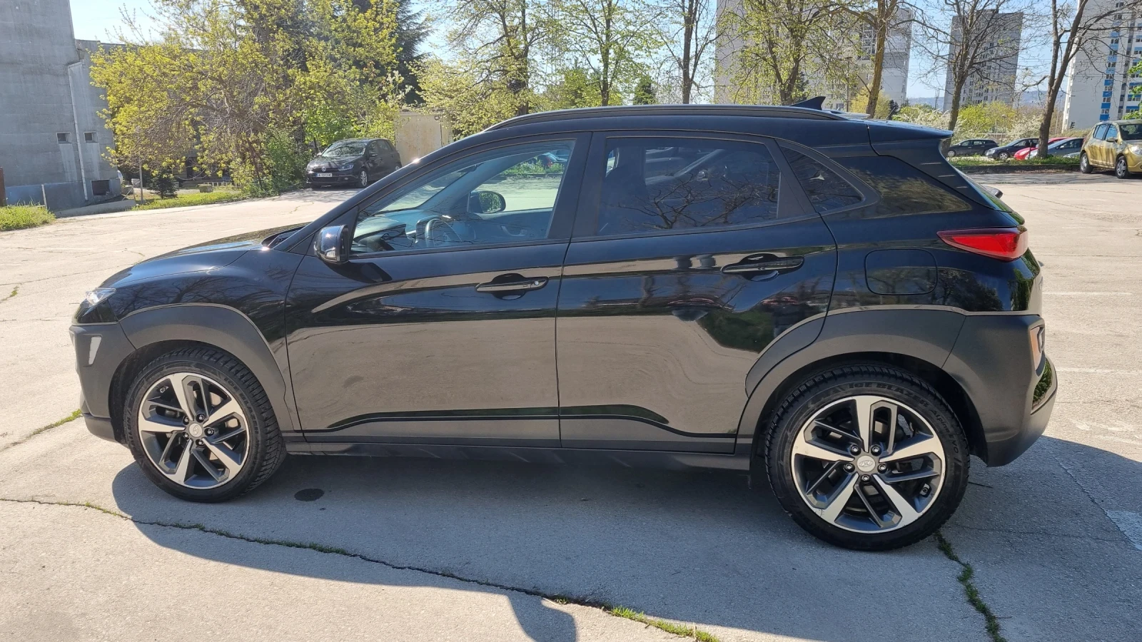 Hyundai Kona, снимка 7 - Автомобили и джипове - 54310217