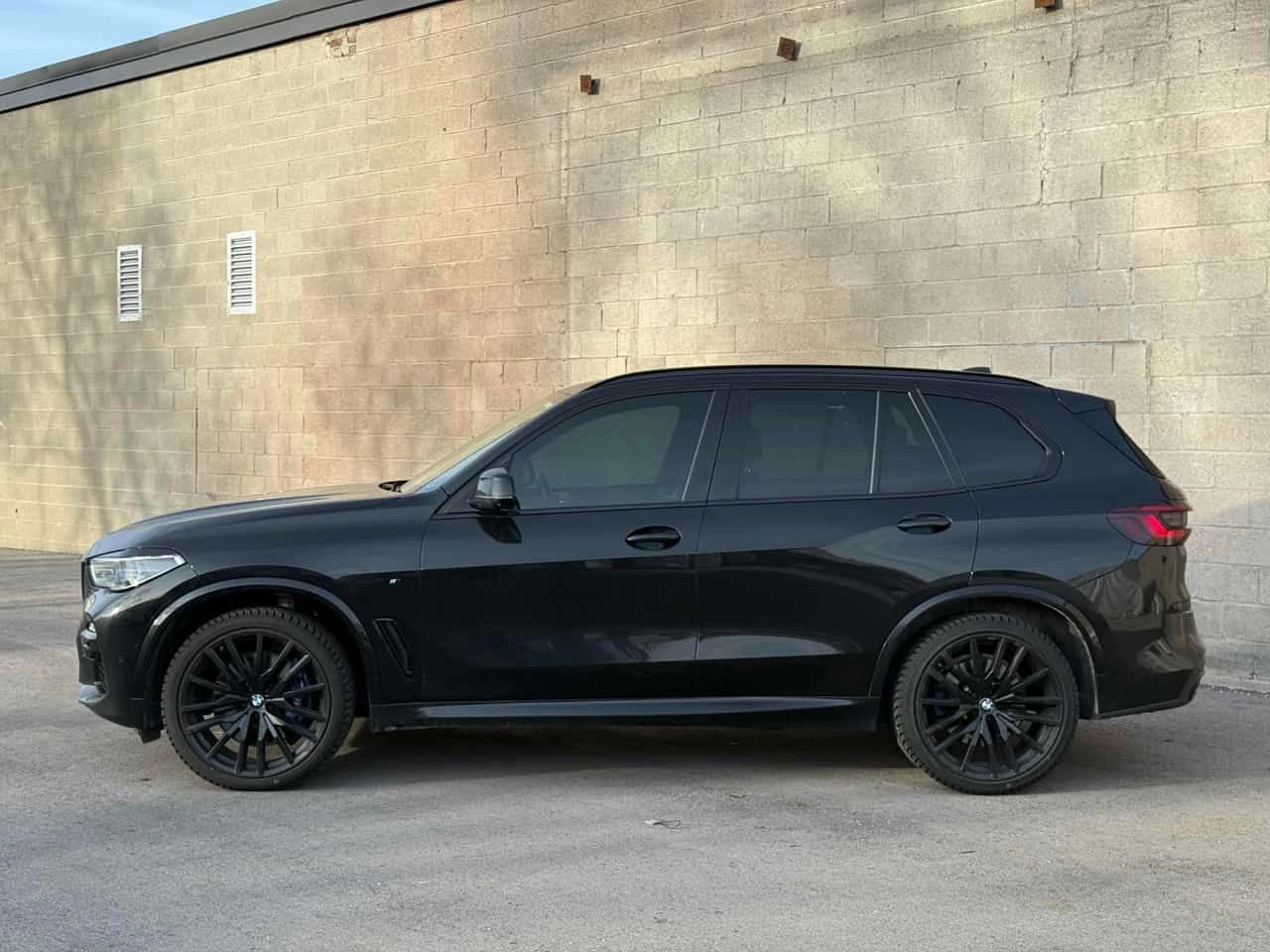BMW X5 * M50i * АВТОКРЕДИТ БЕЗ ПЪРВОНАЧАЛНА ВНОСКА* , снимка 2 - Автомобили и джипове - 54987265