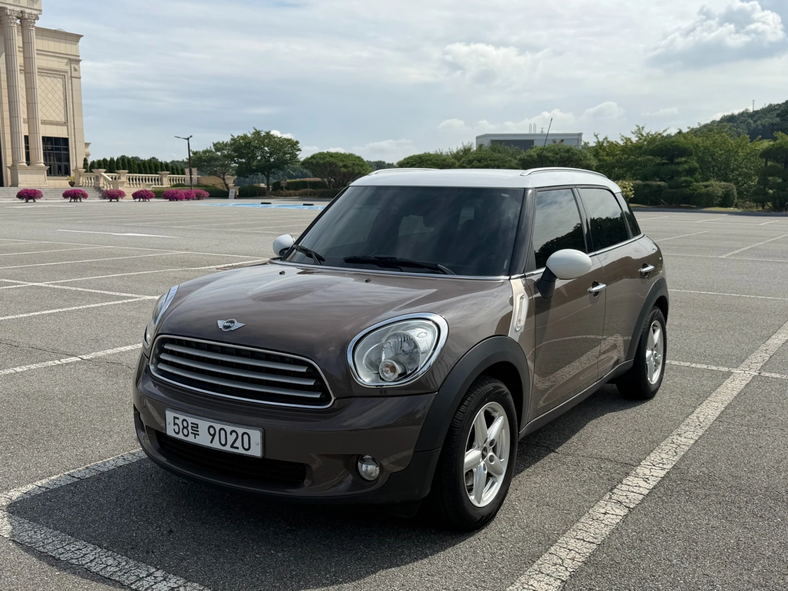 Mini Countryman SE* КРАЙНА ЦЕНА, снимка 2 - Автомобили и джипове - 55496211