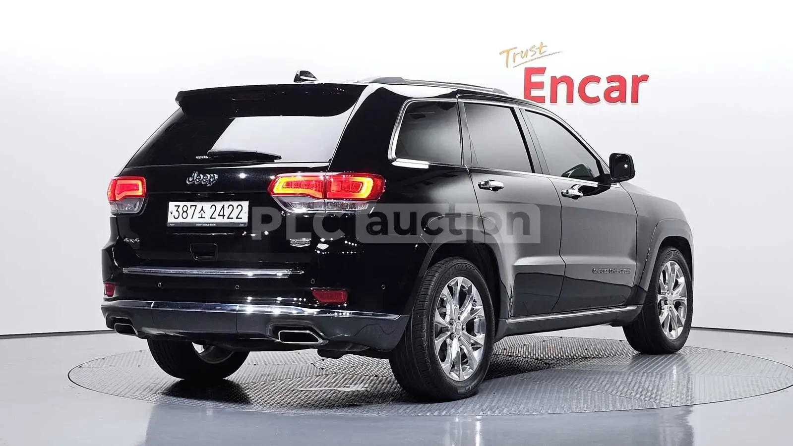 Jeep Grand cherokee 3.6 SUMMIT HARMON KARDON/PANORAMA/360CAM, снимка 2 - Автомобили и джипове - 55525538