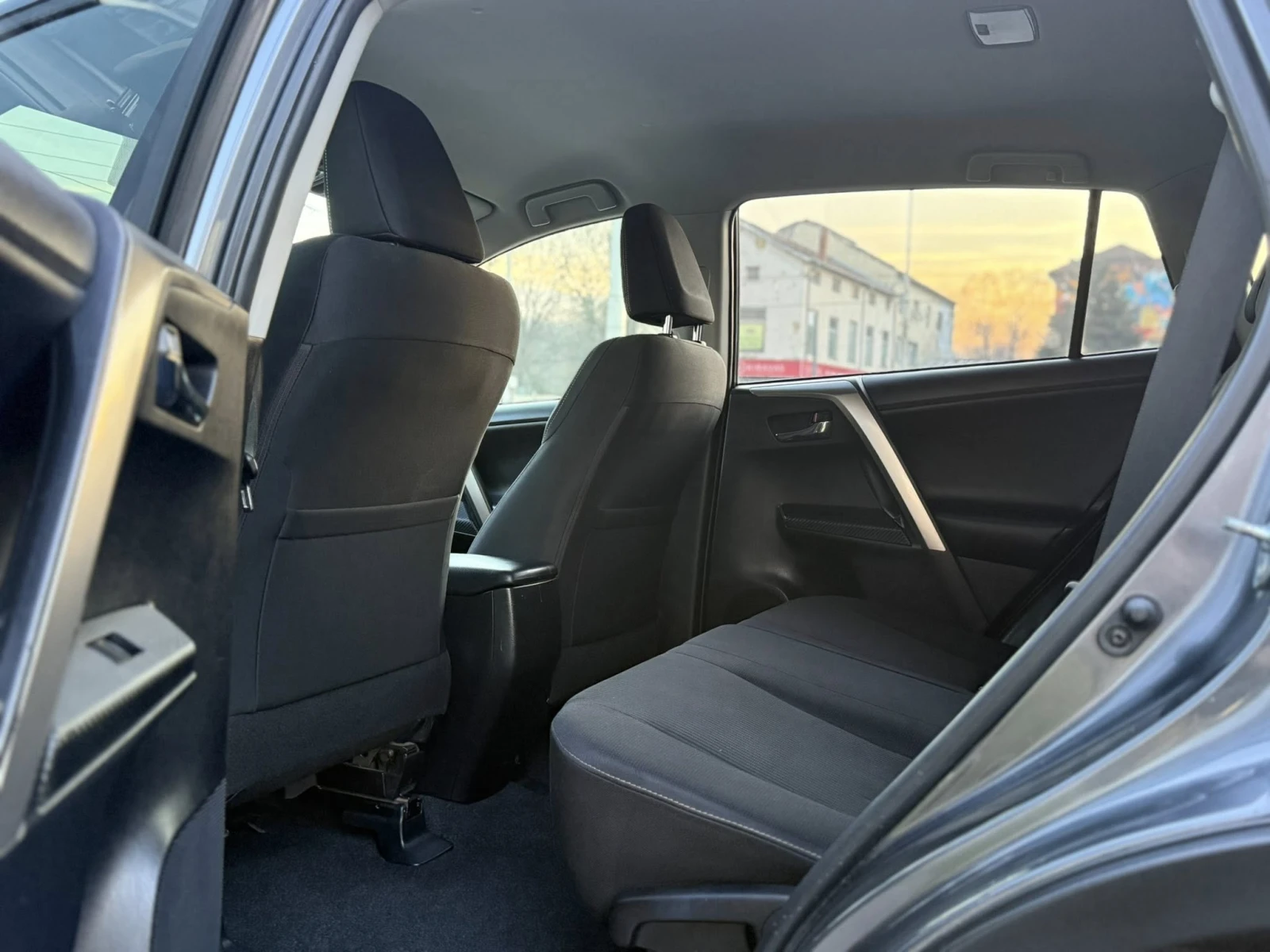 Toyota Rav4 D4D 4x4 150kc GX292JE, снимка 8 - Автомобили и джипове - 55528833