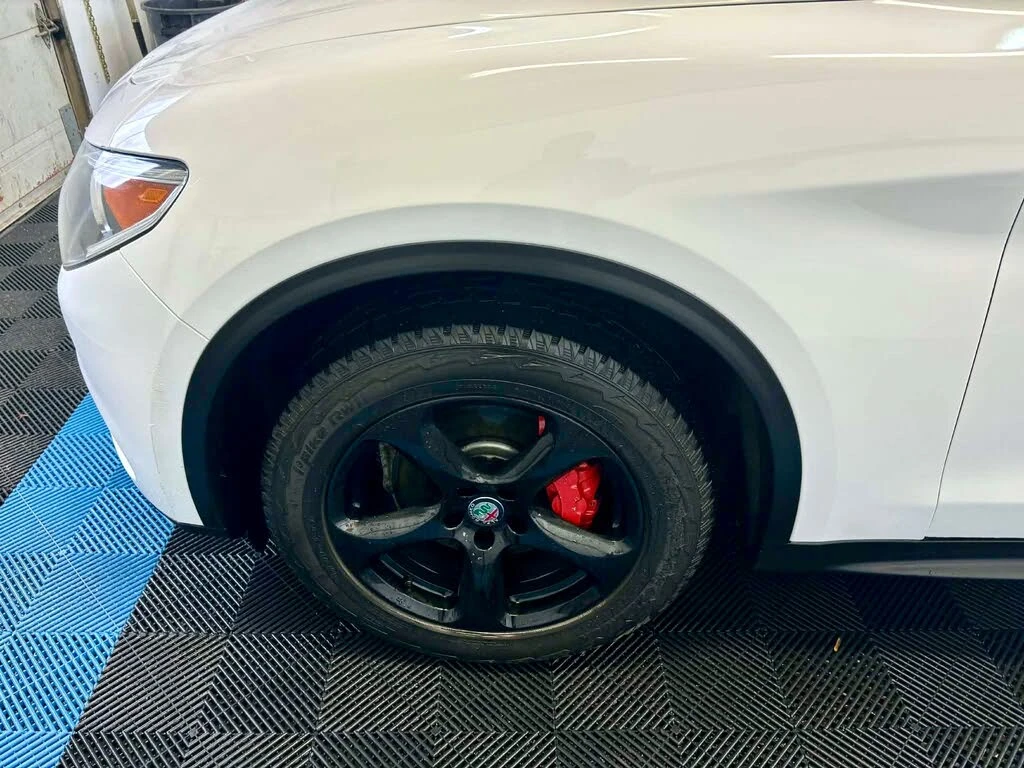 Alfa Romeo Stelvio AWD* ПОДГРЕВ* КАМЕРА* ПАНОРАМА* DISTRONIC* KEYLESS, снимка 6 - Автомобили и джипове - 55684934