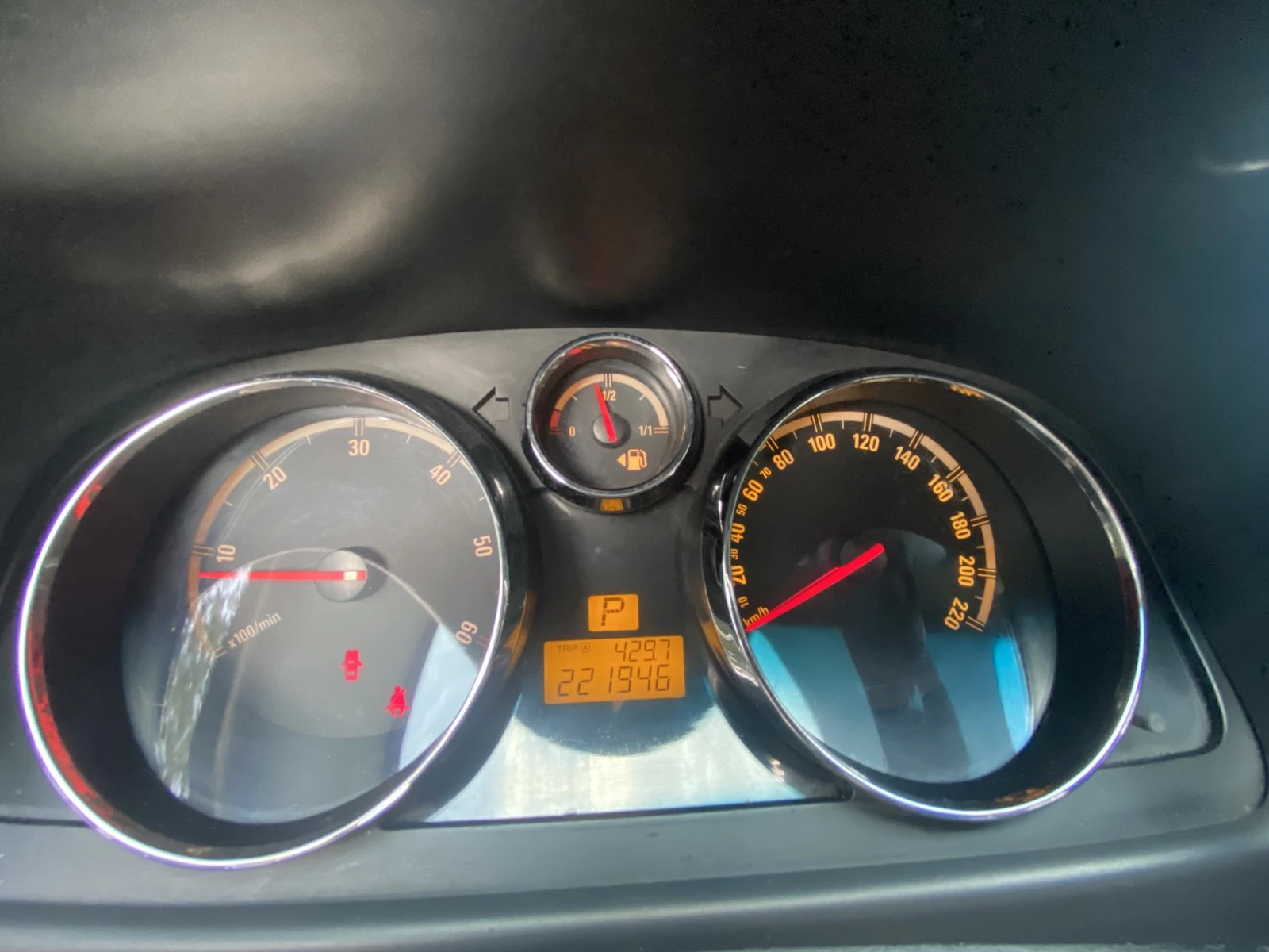 Opel Antara 2.0, снимка 8 - Автомобили и джипове - 55932124