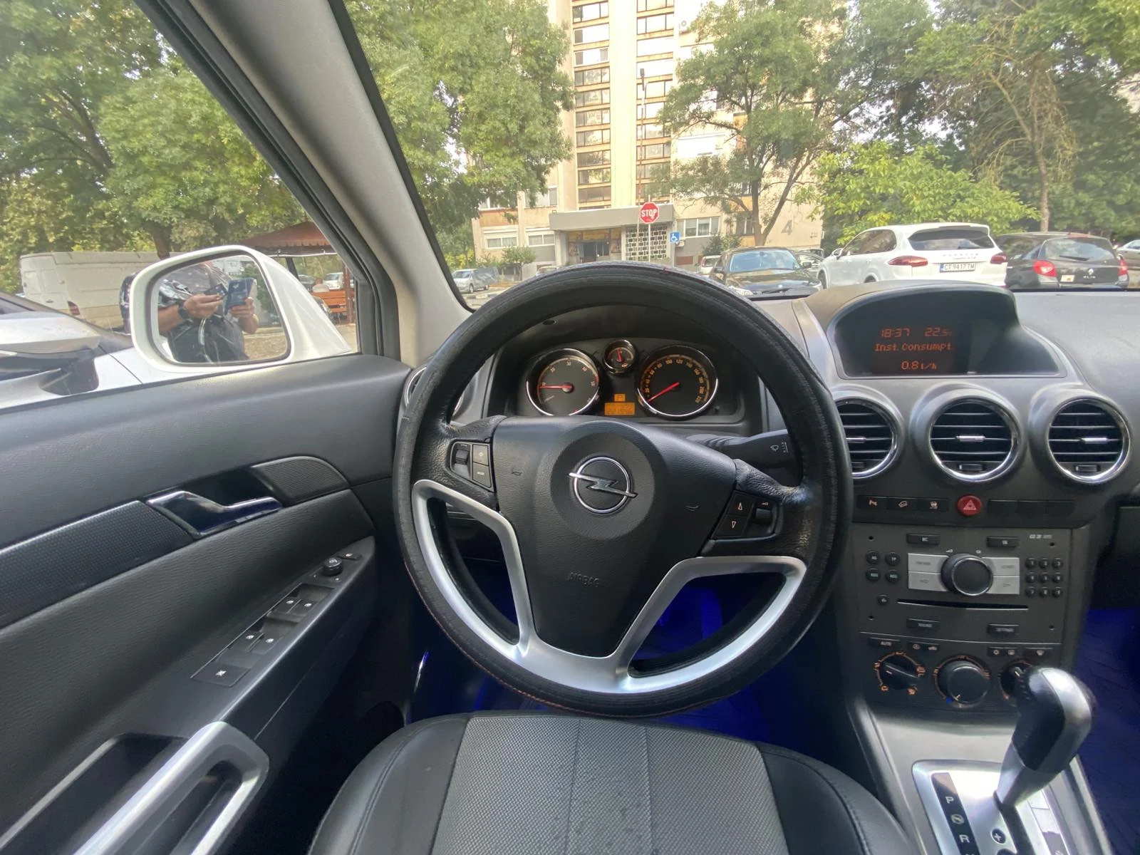 Opel Antara 2.0, снимка 15 - Автомобили и джипове - 55932124