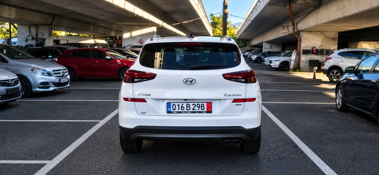Hyundai Tucson 1.6 177�.�. | 4x4 | Vertex | White and Black | Mobile.bg � ����������� 6