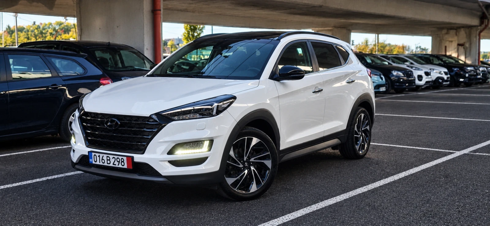 Hyundai Tucson 1.6 177�.�. | 4x4 | Vertex | White and Black | Mobile.bg � ����������� 3
