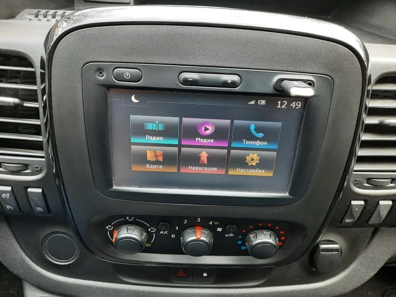 Renault Trafic 145 к.с. ПЕРФЕКТЕН , снимка 11 - Бусове и автобуси - 52681401