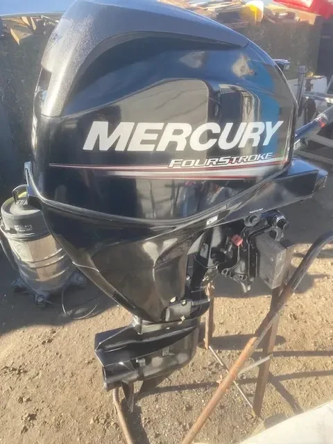 Извънбордов двигател Mercury 25 - изображение 4