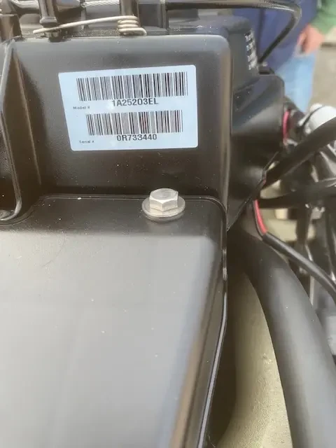 Извънбордов двигател Mercury 25 - изображение 8