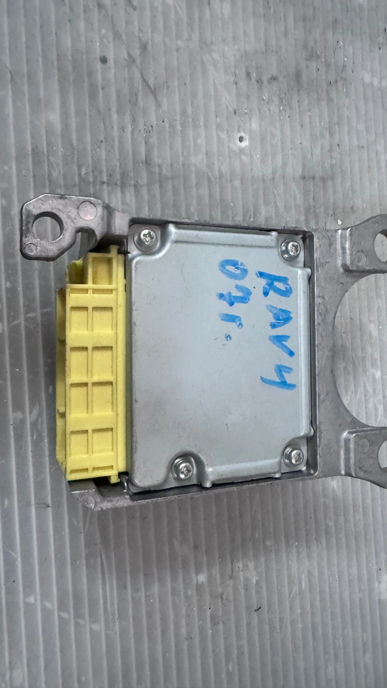 Airbag  /  /  a Toyota Rav4 -  89170-42201 / 150300-1470 | Mobile.bg   2