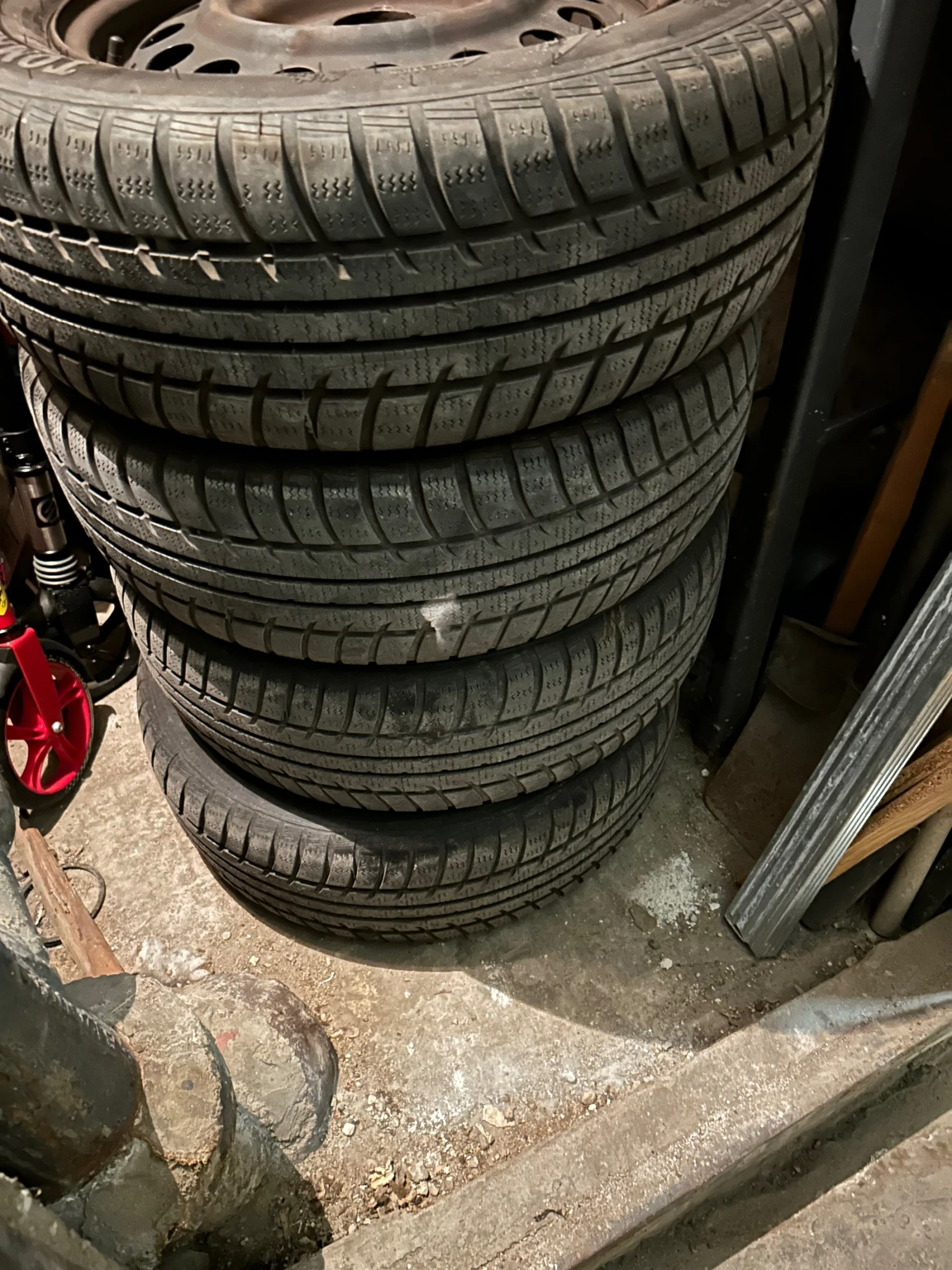 Гуми с джанти  205/60R16