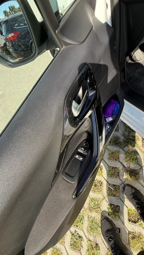 Peugeot 208, снимка 12