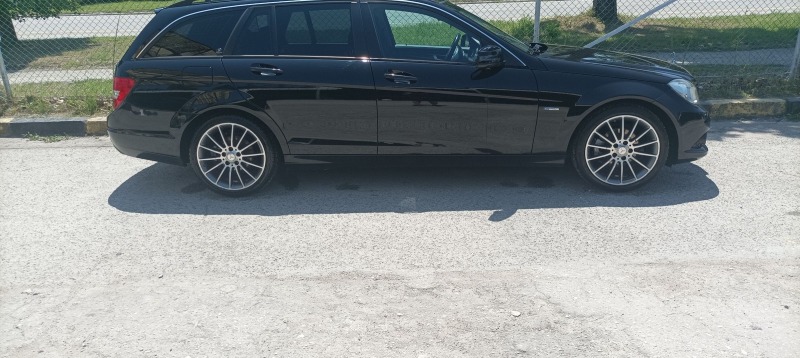 Mercedes-Benz C 220, снимка 11 - Автомобили и джипове - 46277463