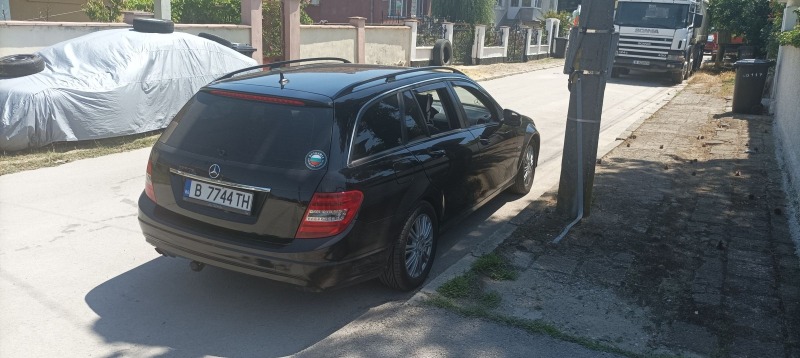 Mercedes-Benz C 220, снимка 5 - Автомобили и джипове - 46277463