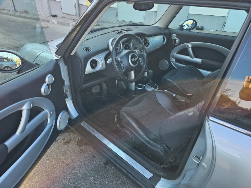 Mini Cooper 1.6i автоматик , снимка 9 - Автомобили и джипове - 47894963