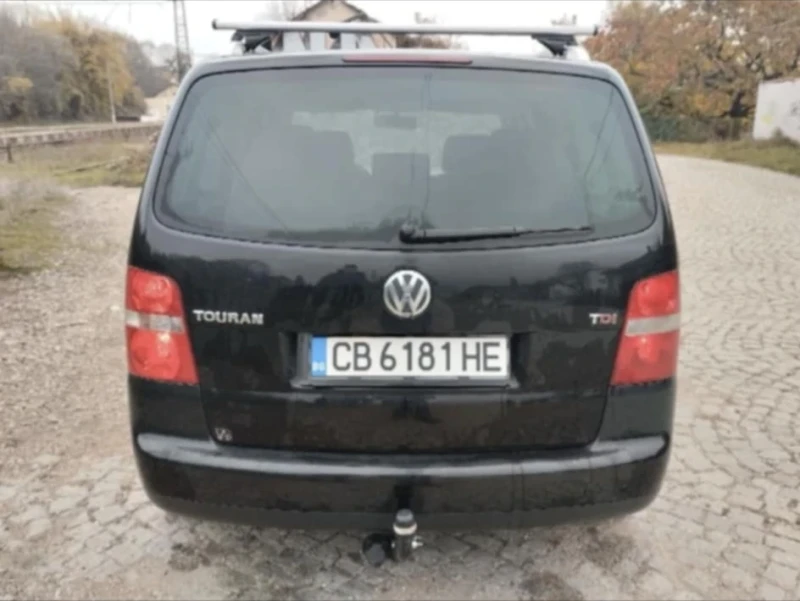 VW Touran, снимка 4 - Автомобили и джипове - 48574605