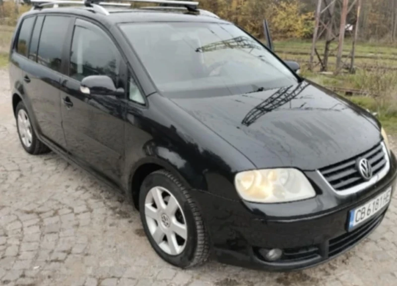 VW Touran, снимка 2 - Автомобили и джипове - 48574605