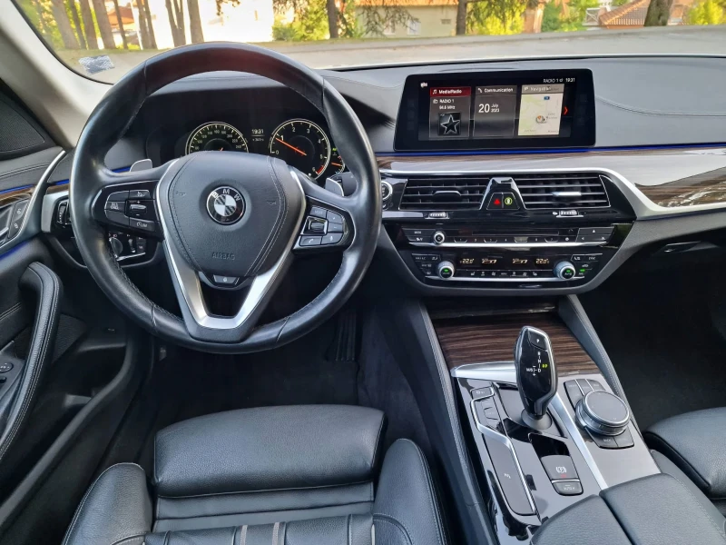 BMW 520  X-drive Luxury Line, снимка 12 - Автомобили и джипове - 48730863