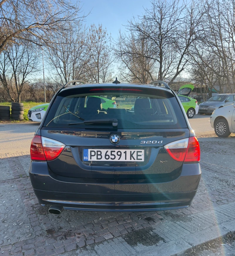 BMW 320, снимка 2 - Автомобили и джипове - 52975256