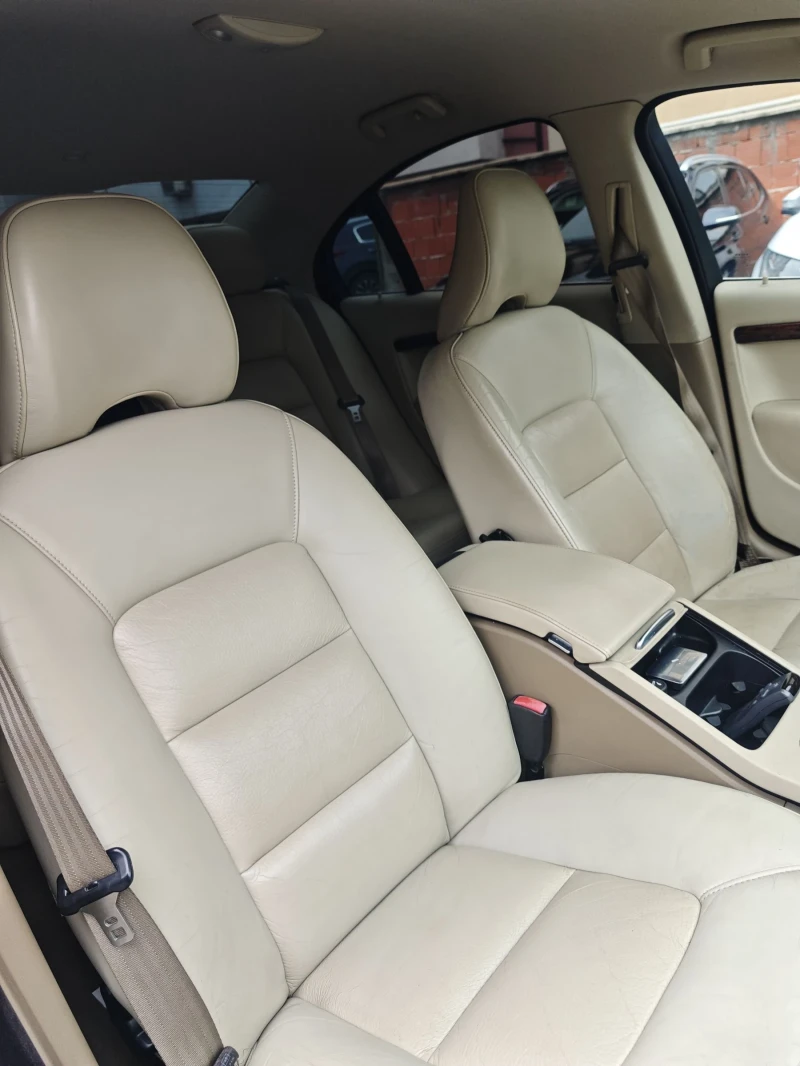 Volvo S80 2.5T, ПОДГРЕВ, КОЖА, ПАМЕТ, АВТОМАТ, НАВИ, ФУЛ! , снимка 12 - Автомобили и джипове - 53478701